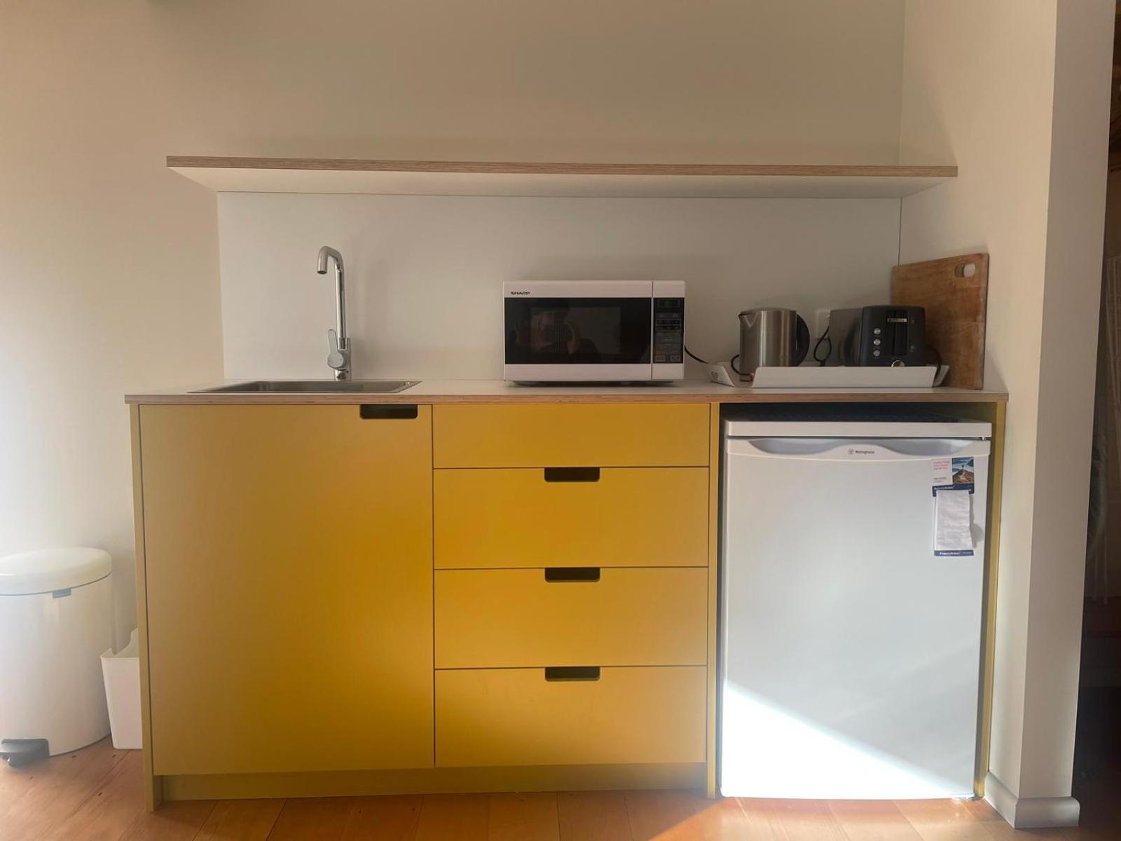 Kowhai Studio -Private Opposite Golf Course In Central ワナカ エクステリア 写真